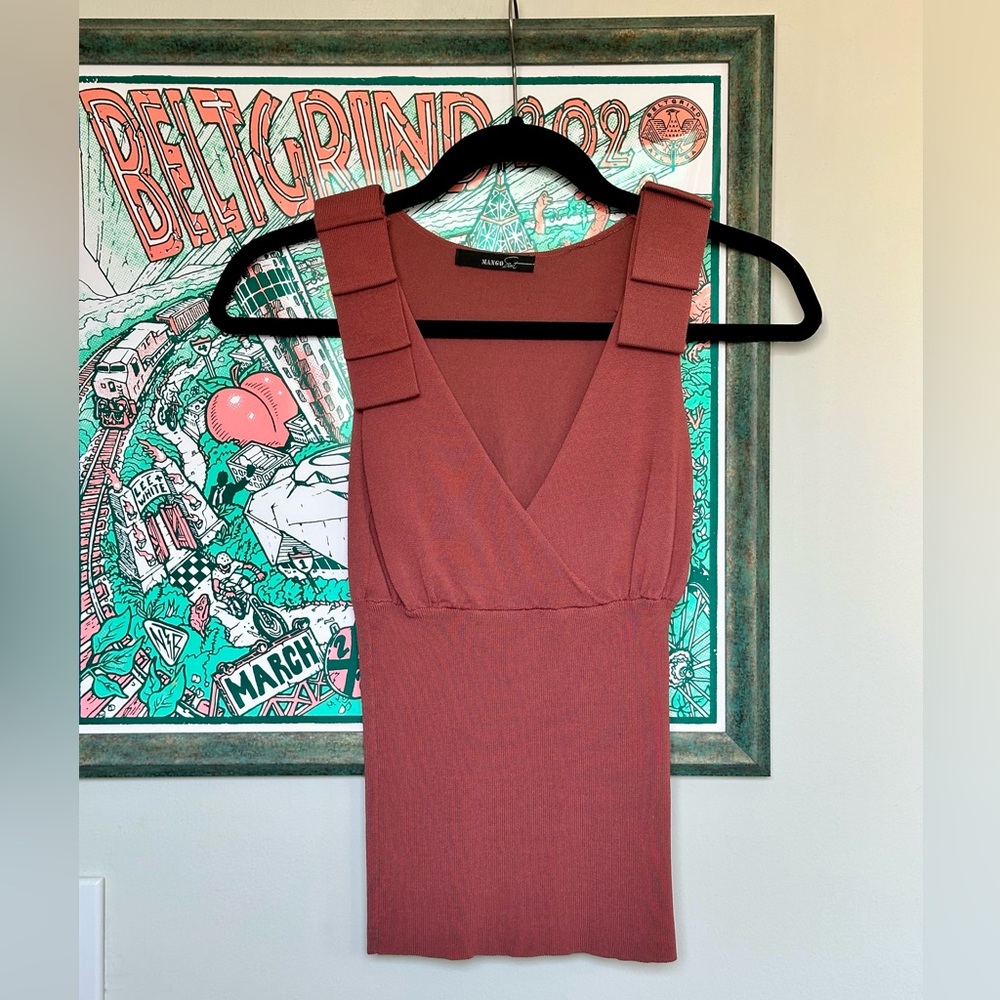 Mango Women’s Terracotta Red Sleeveless V Neck Pull on Knit Stretchy Top Size XS
